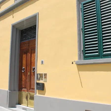 Alojamento de Acomodação e Pequeno-almoço Porta San Frediano 3*