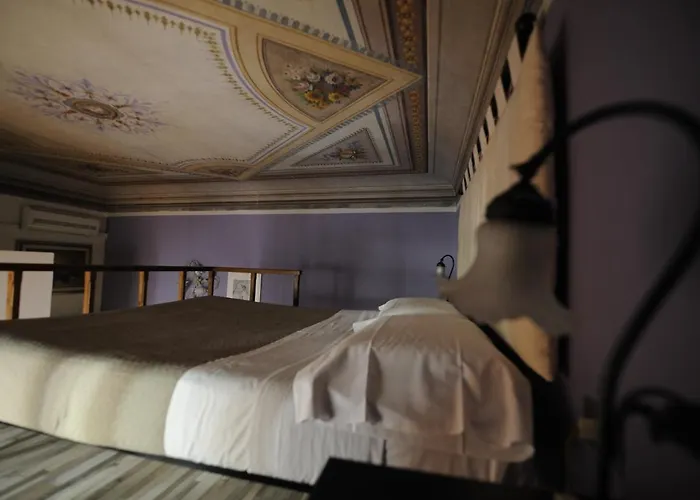 Porta San Frediano Bed & Breakfast 3*