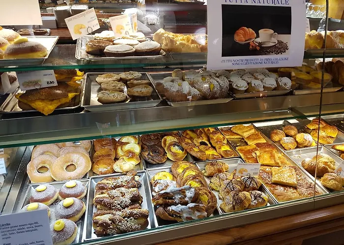 Porta San Frediano Bed & Breakfast 3*